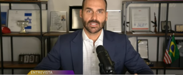 Trump pode cancelar vistos de Alcolumbre e Motta, diz Eduardo Bolsonaro