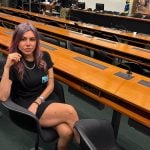 Liziane protesta por Bolsonaro e mira em candidatura: “Não quero isso por dinheiro”