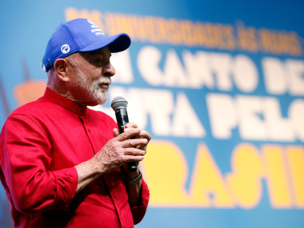 “Eles não voltarão”, diz Lula em primeiro discurso após operação da PF contra Bolsonaro