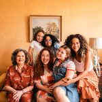 No mês das mulheres, Globoplay aposta em série sobre recomeços aos 40+