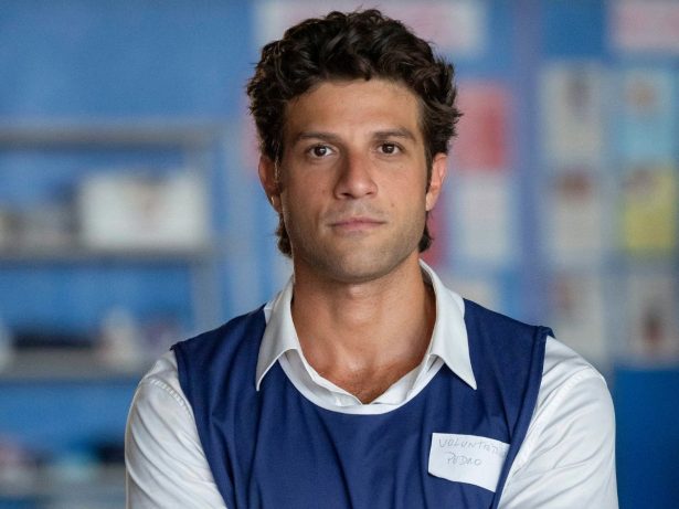 Do vilão ao herói: Chay Suede troca sucesso de Mavi por desafio como mocinho em “Quem Ama Cuida”