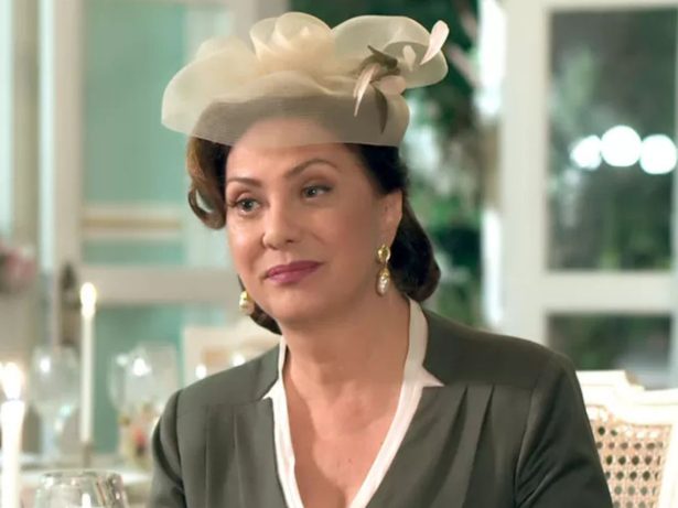 Anastácia está viva? Eliane Giardini grava participação especial em “Êta Mundo Melhor!”