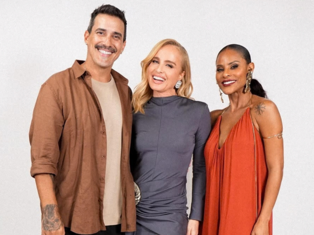 Angélica volta ao vivo com programa maior e convidado surpresa na estreia