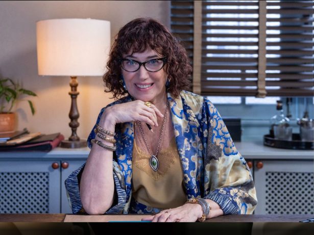 Lilia Cabral será chantagista e dona de cabaré em “Lá na Minha Terra”; conheça Celestina