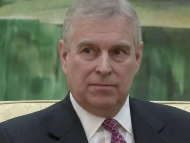 Nova denúncia: polícia investiga ex-príncipe Andrew por agressão sexual
