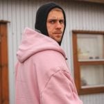 Exausto, Justin Bieber perde a paciência com fotógrafos e faz apelo: “Sou pai e marido”