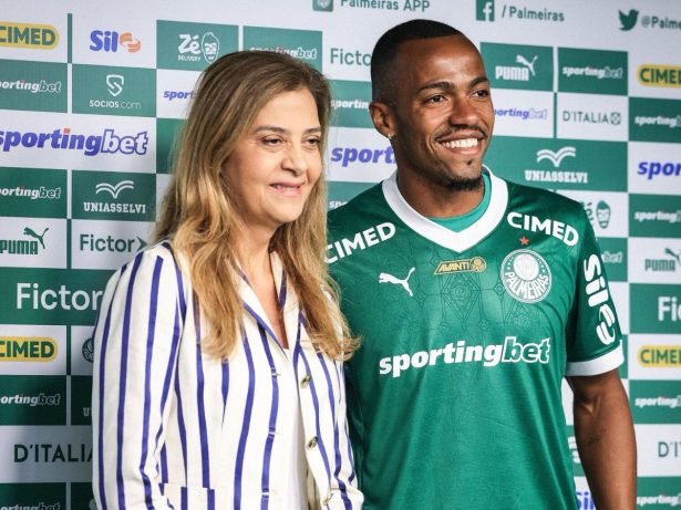Marlon Freitas é apresentado no Palmeiras e cita “susto” com ligação de Abel Ferreira