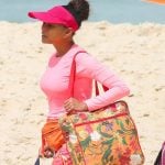 Raquel (Taís Araujo) vai voltar a vender sanduíche na praia em 