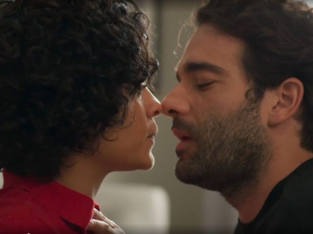 “Vale Tudo” tem alta rotatividade no time de roteiristas: movimentação é incomum e exige cuidados
