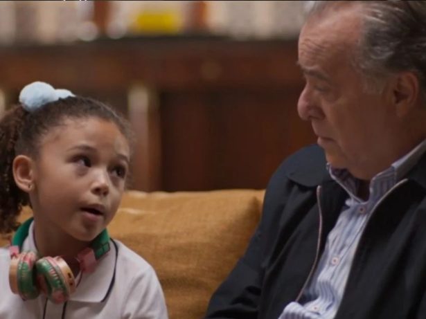 Abel revela a Sofia que não é seu pai biológico em cena emocionante de “Dona de Mim”