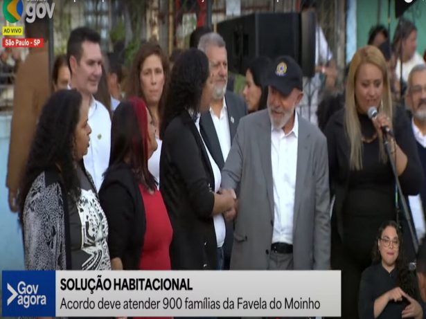 Lula divide palco com traficante do PCC na Favela do Moinho (SP)
