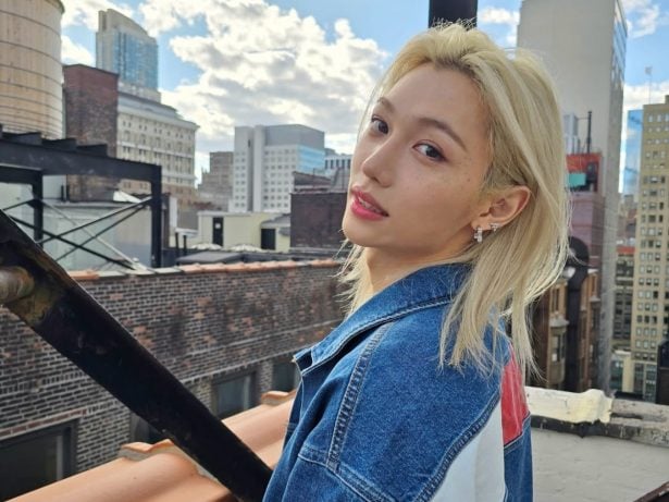 K-pop: Vocalista do Stray Kids sofre acidente de carro e é afastado após fratura