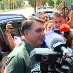 Flávio Bolsonaro muda de posição e decide participar do debate da Band no domingo