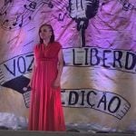 Na cadeia, cantora Flordelis participa de concurso musical e perde a competição