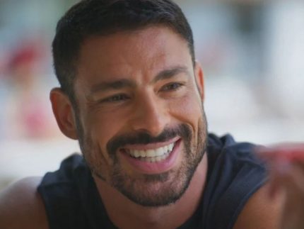 Conforme adiantado pelo portal LeoDias, Cauã Reymond confirma trabalho com Kim Kardashian