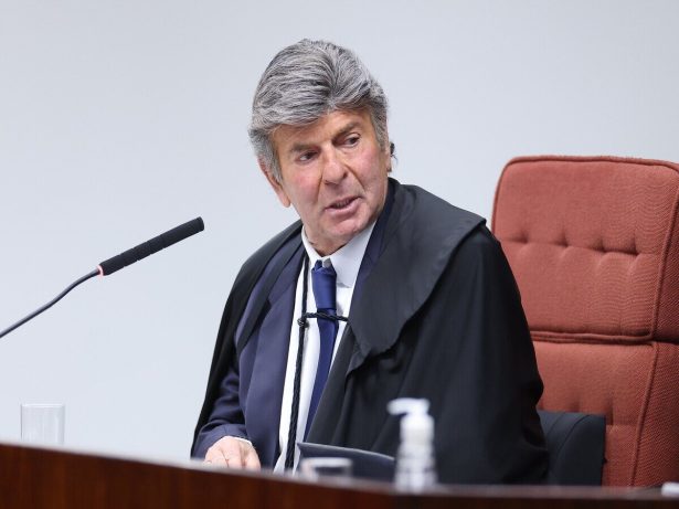 “Improcedente a acusação do crime de organização criminosa”, diz Luiz Fux em voto
