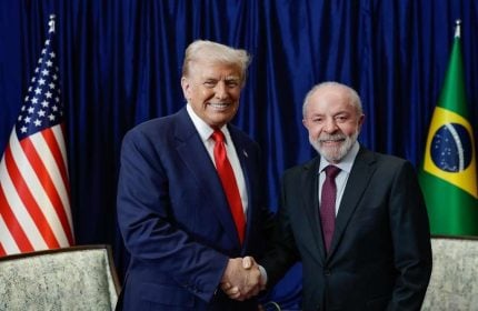 “Símbolo de sua derrota e pequenez”, diz Eduardo Bolsonaro sobre foto de Lula e Trump