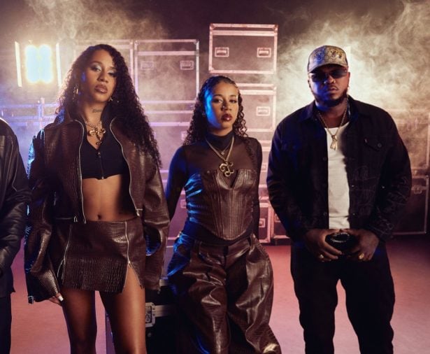 Na treta dos rappers, a ordem é ficar em silêncio; fãs reagem negativamente
