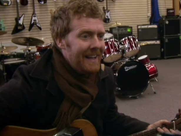 Luto: Glen Hansard, vencedor do Oscar, morre em acidente aos 56 anos