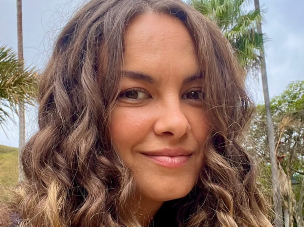Famosos prestam homenagens a Lua Blanco após morte da atriz