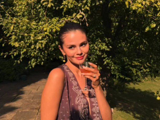 Selena Gomez revela sequelas do uso de vape que afetam sua carreira