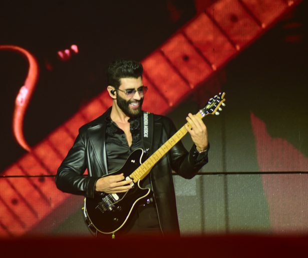 O Embaixador voltou! Após 3 anos, Gusttavo Lima sobe ao palco de Barretos