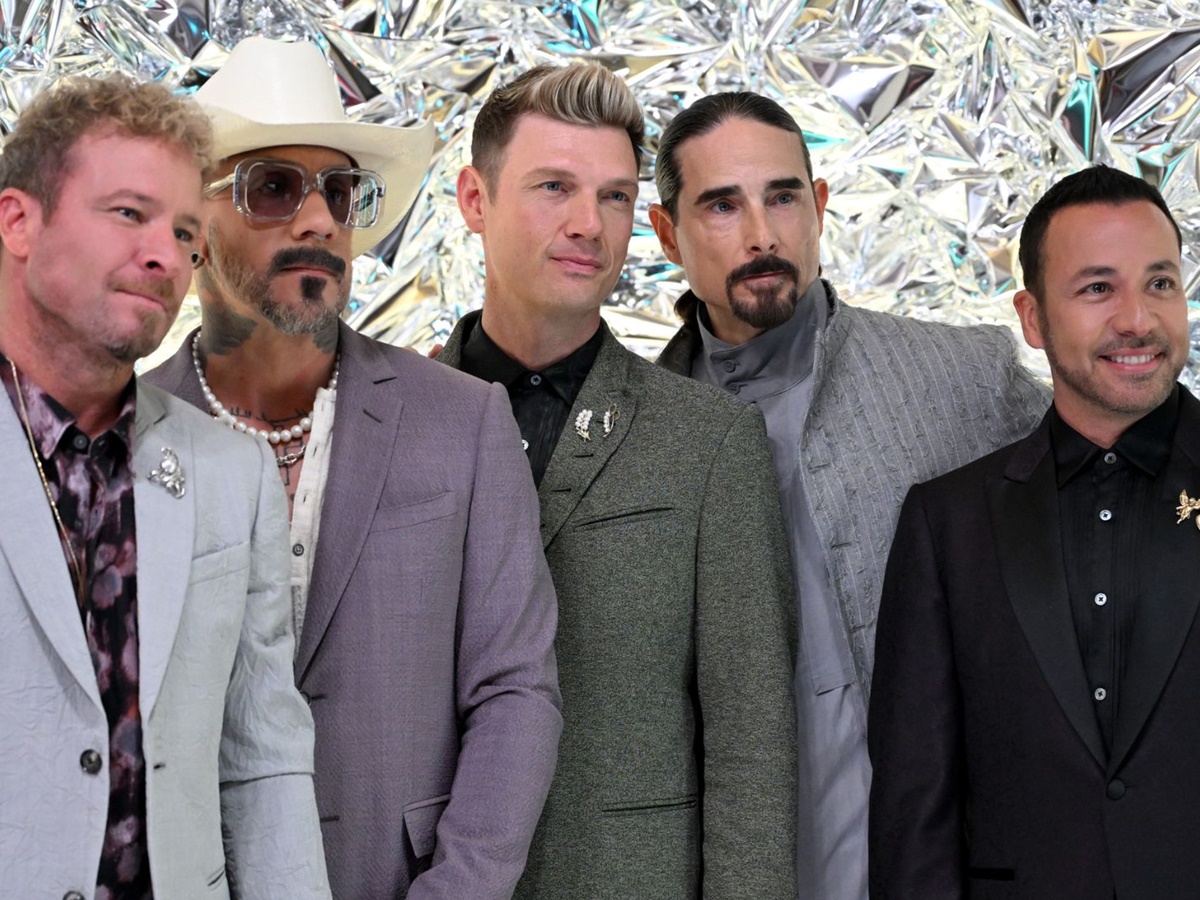 Megaestrutura dos Backstreet Boys choca público em Las Vegas e