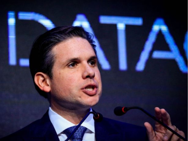 Hugo Motta propõe elevar mistura de etanol na gasolina para 35%