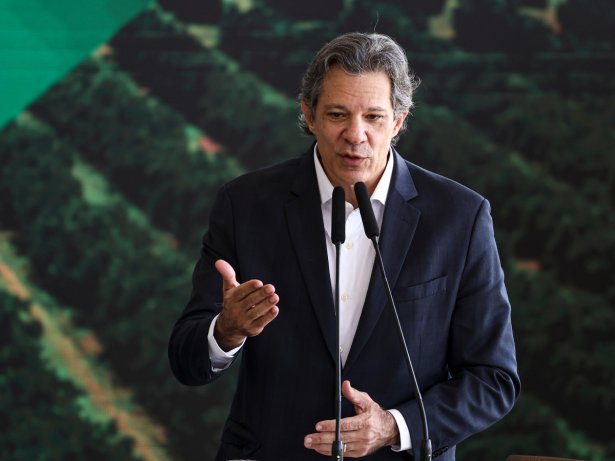 “Eu gostei”, diz Haddad sobre relatório de Lira da isenção do Imposto de Renda