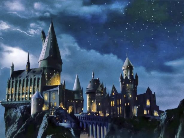 Mini cidade construída para a série de Harry Potter pode custar US$ 1 bilhão