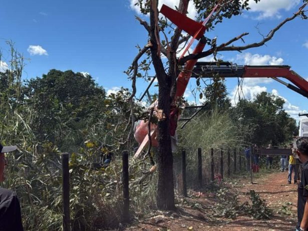Helicóptero de Henrique e Juliano faz pouso forçado em fazenda no Tocantins