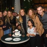 Helô Pinheiro comemora aniversário ao lado dos filhos em São Paulo
