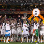 Tottenham conquista Liga Europa e encerra 17 anos de jejum com vitória sobre o United