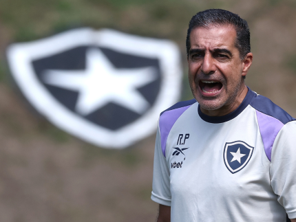 Botafogo anuncia demissão do técnico Renato Paiva