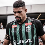Jogador é acusado de tentar combinar cartão amarelo antes de partida na Série C