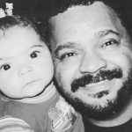 Flora Cruz desabafa no Instagram sobre morte do pai: “A saudade tá sufocando demais”