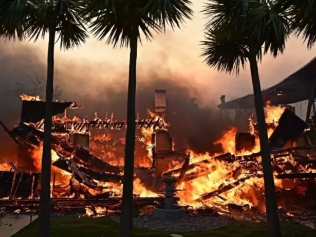 Incêndio em Los Angeles: chefe dos bombeiros fez alerta com cortes no orçamento