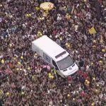 Superlotação em bloco de Calvin Harris em SP provoca tumulto e foliões passam mal