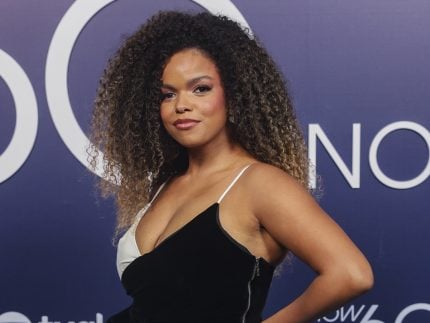 Jeniffer Nascimento detalha trajeto para viver protagonista de “Êta Mundo Melhor!”