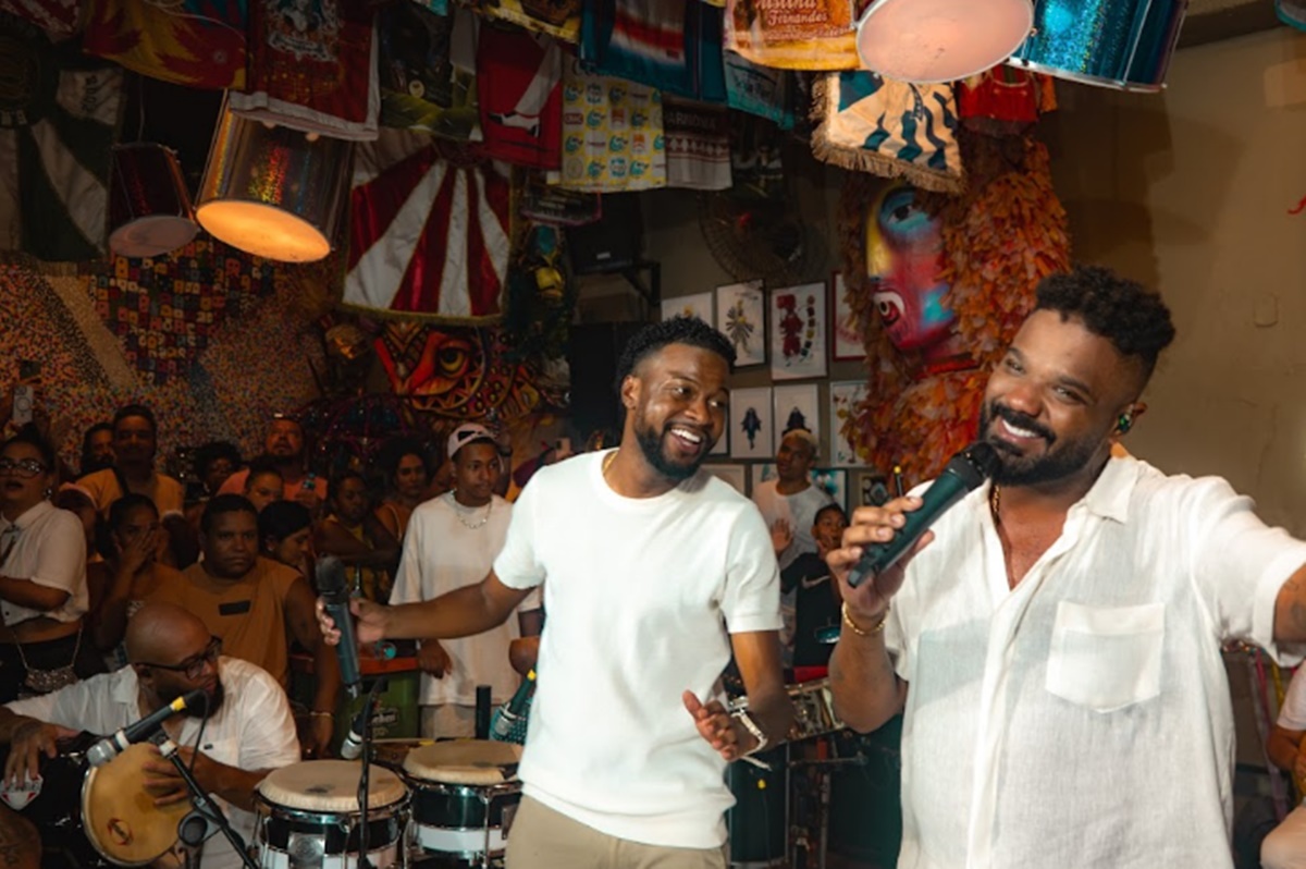 Arlindinho lança seu novo audiovisual “Minha Vida é um Enredo” / Divulgação Arlindinho lança seu novo audiovisual “Minha Vida é um Enredo” / Divulgação