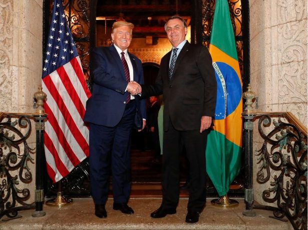 Trump volta a defender Bolsonaro após decisão do STF