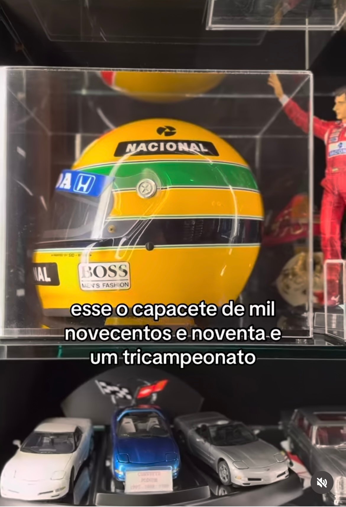 Capacete de Ayrton Senna - Foto: Reprodução/Instagram