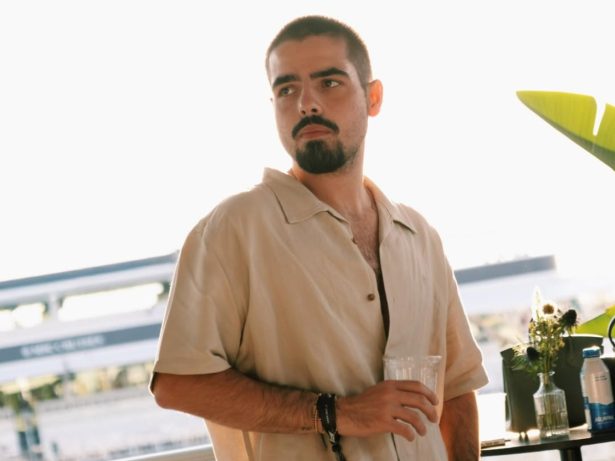 João Silva abre intimidade e conta com quantos anos perdeu a virgindade