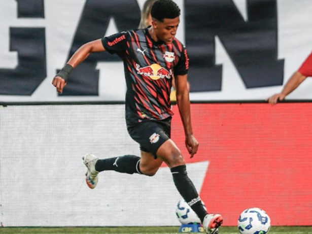 Jogador do Bragantino é submetido a cirurgia no cérebro após diagnóstico raro