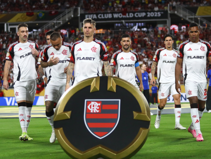 Mirando o Bayern, Flamengo poupa elenco e tropeça no Mundial de Clubes