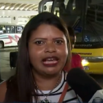 “Espinafre do Popeye”: Mulher viraliza ao cantar música durante reportagem