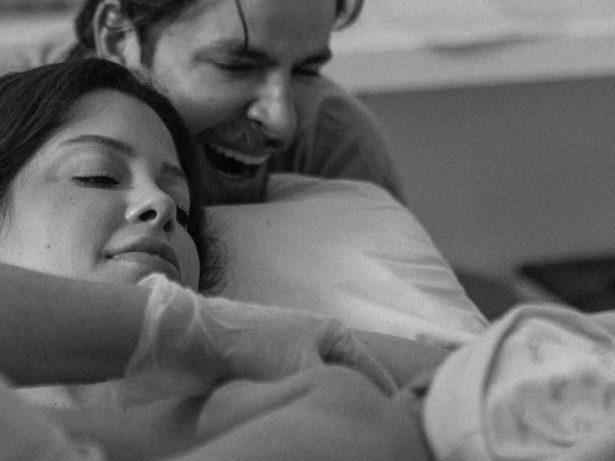 Ex-BBBs Laís Caldas e Gustavo Marsengo anunciam nascimento da 1ª filha: “Amor mais puro”