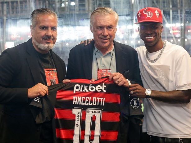 Ancelotti elogia partida e torcidas após vitória do Flamengo no Maracanã