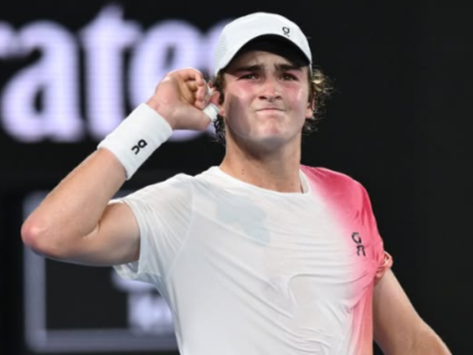 Após Wimbledon, João Fonseca entra no top-50 e supera marca histórica de Guga