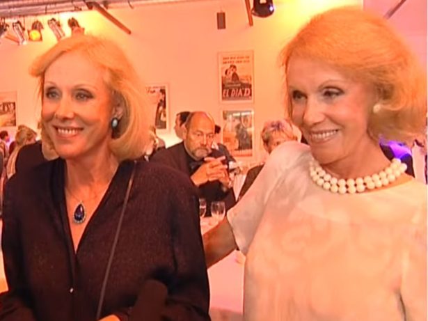 Famosas na TV europeia, gêmeas Kessler morrem aos 89 anos na mesma data